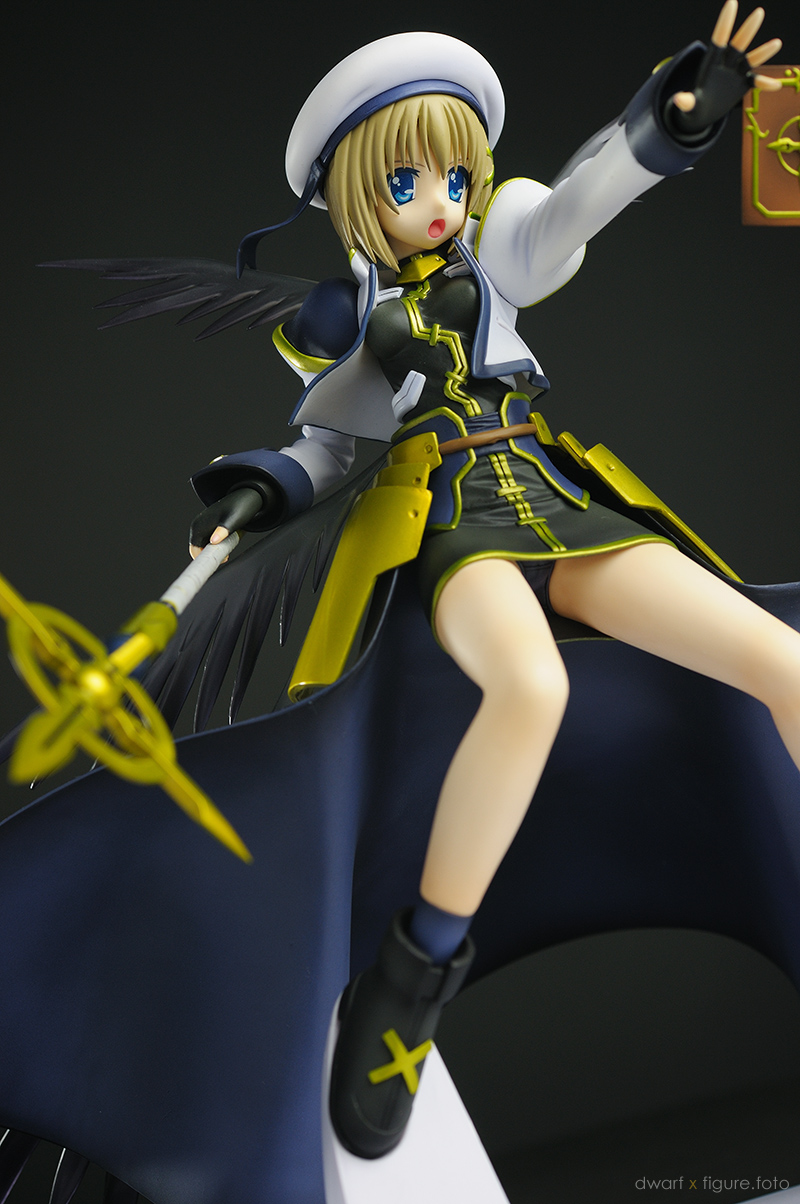 アルター 八神はやて From 魔法少女リリカルなのはstrikers レビュー Dwarf X Figure Foto